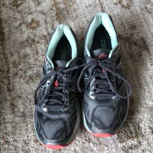 ASICS Gel Nimbus size 8 & 1/2